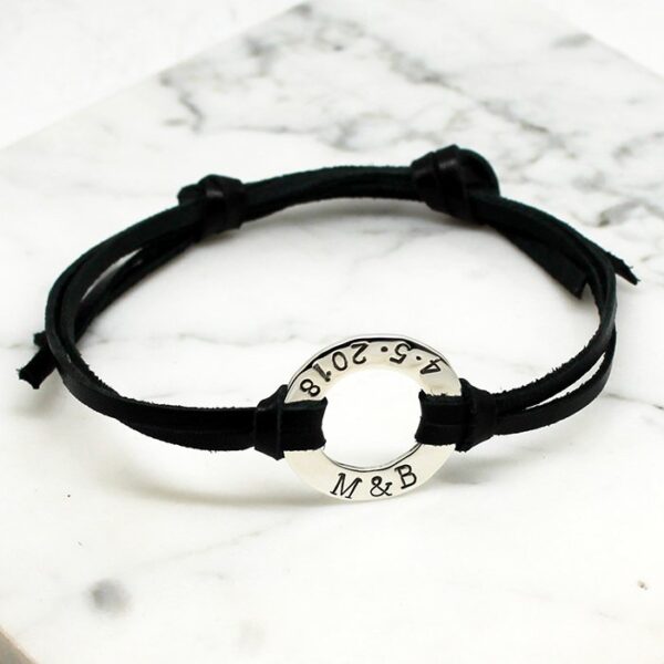 LEDERARMBAND MIT PERSONALISIERTEM RING AUS STERLINGSILBER – Bild 2